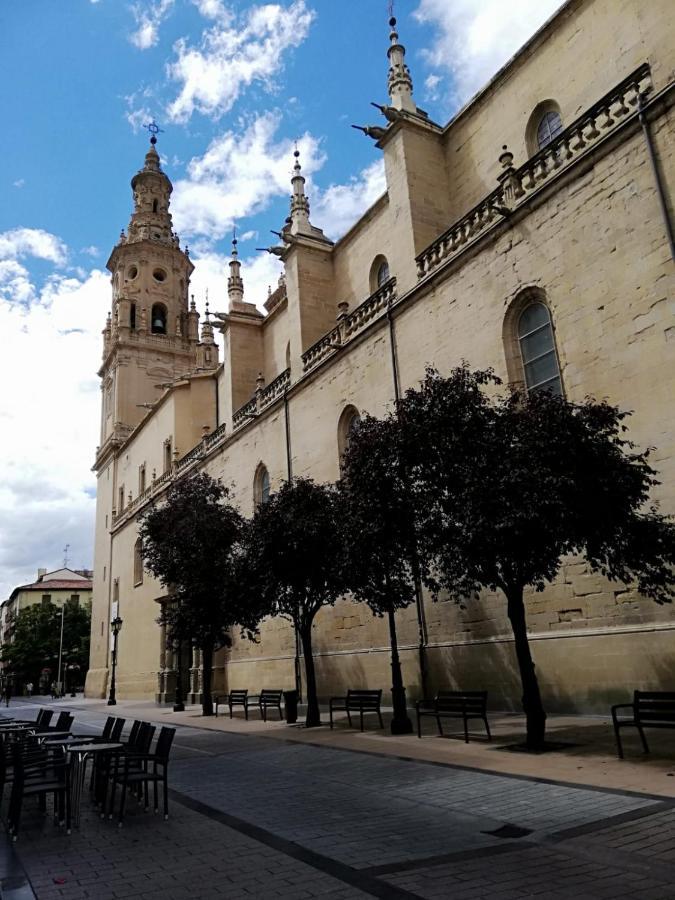 Calle Del Laurel 24 - Gup Apartments Logroño Eksteriør bilde